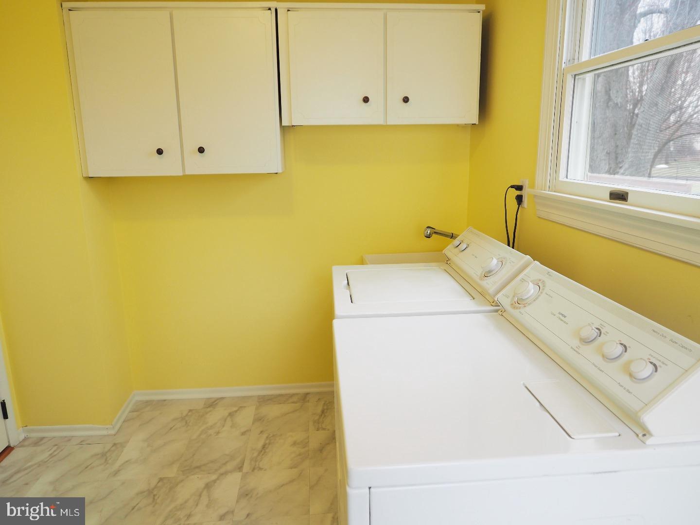 88 Iris Road Warminster, PA 18974 - Photo 10 of 24 Laundry Room