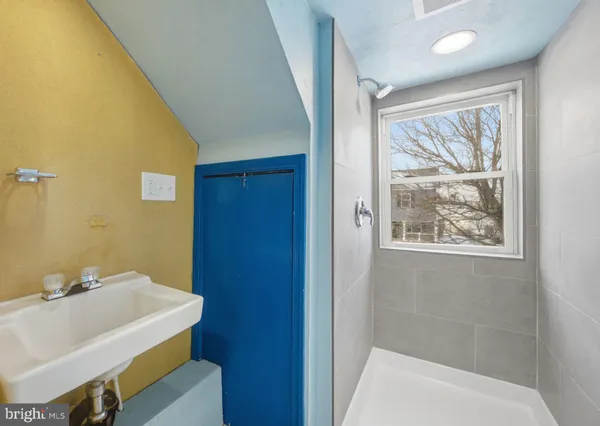 $2,400 | 3413 Yardley Drive, Baltimore, MD 21222