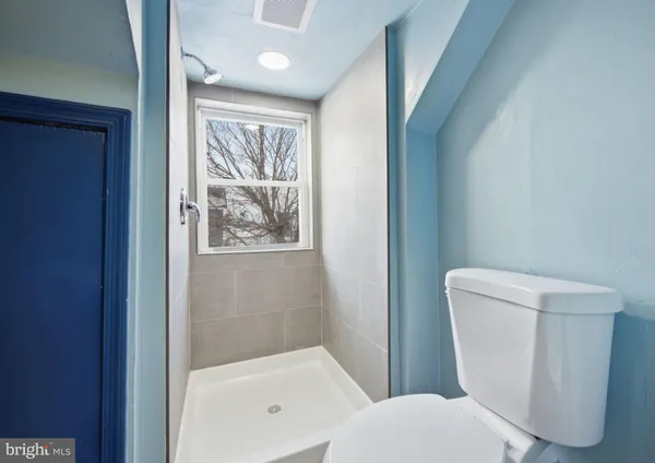 $2,400 | 3413 Yardley Drive, Baltimore, MD 21222