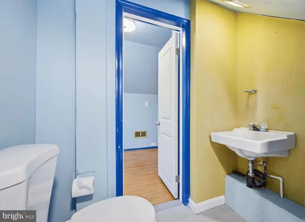 $2,400 | 3413 Yardley Drive, Baltimore, MD 21222