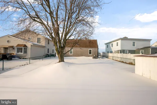 $2,400 | 3413 Yardley Drive, Baltimore, MD 21222