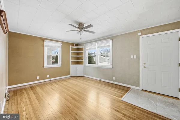 $2,400 | 3413 Yardley Drive, Baltimore, MD 21222