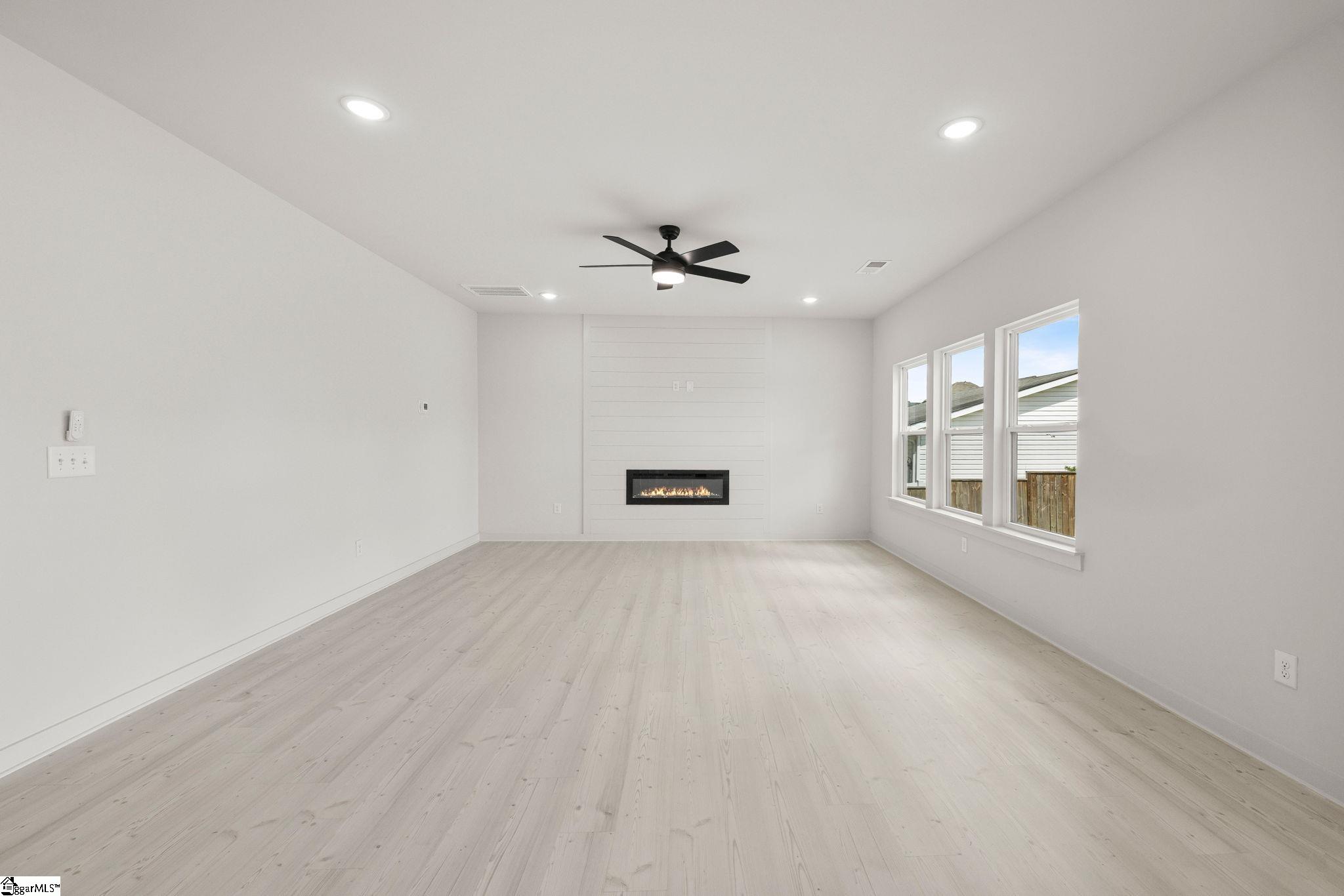 209 Redmond Drive Fountain Inn, SC 29644 - Photo 11 of 50