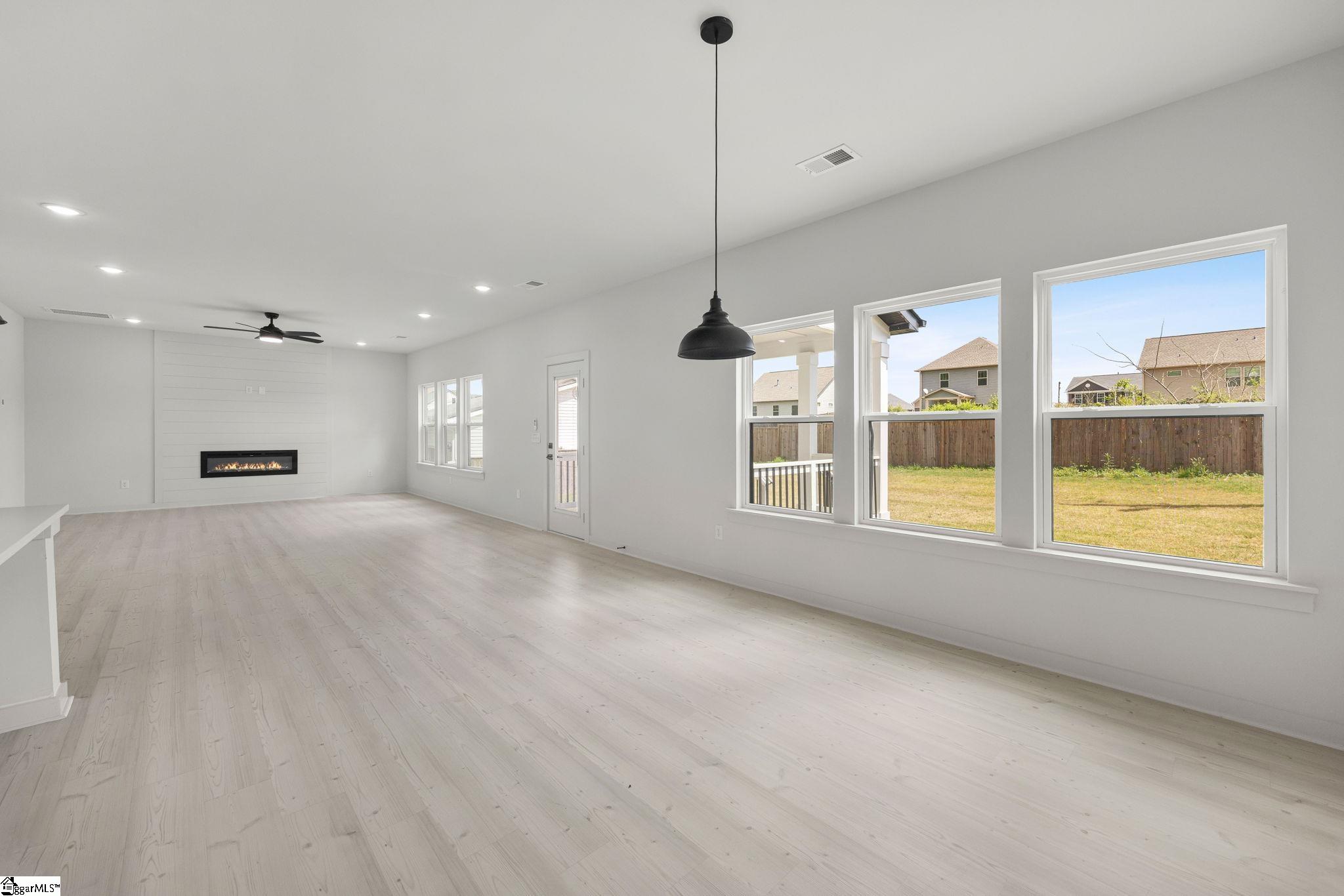 209 Redmond Drive Fountain Inn, SC 29644 - Photo 7 of 50