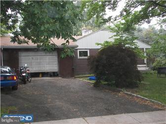 637 Beaumont Road Fairless Hills, PA 19030 - Photo 1 of 2 Exterior Front