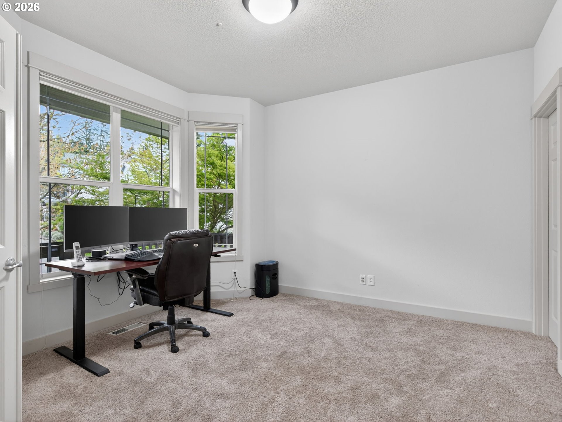 5907 Northwest Redfox Drive Portland, OR 97229 - Photo 5 of 48