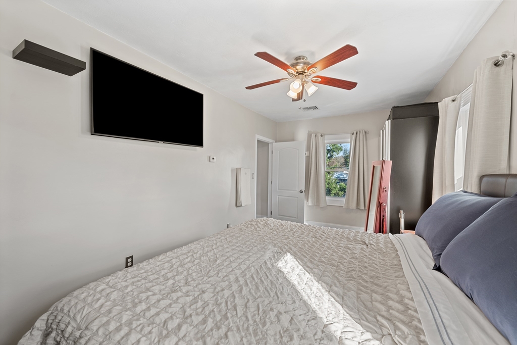 26 Browne Road Shrewsbury, MA 01545 - Photo 20 of 39 Gallery Image 20