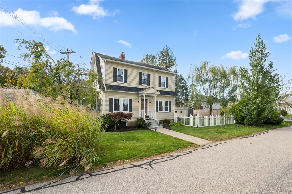 26 Browne Road Shrewsbury, MA 01545 - Photo 3 of 39 Gallery Image 3