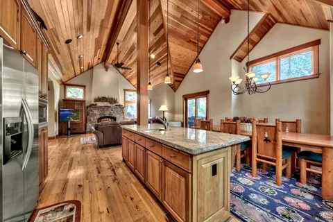$1,394,000 | 12712 Zurich Place, Truckee, CA 96161
