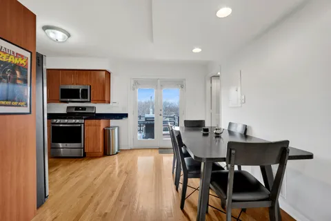 $250,000 | 3646 North California Avenue, Unit 3, Chicago, IL 60618