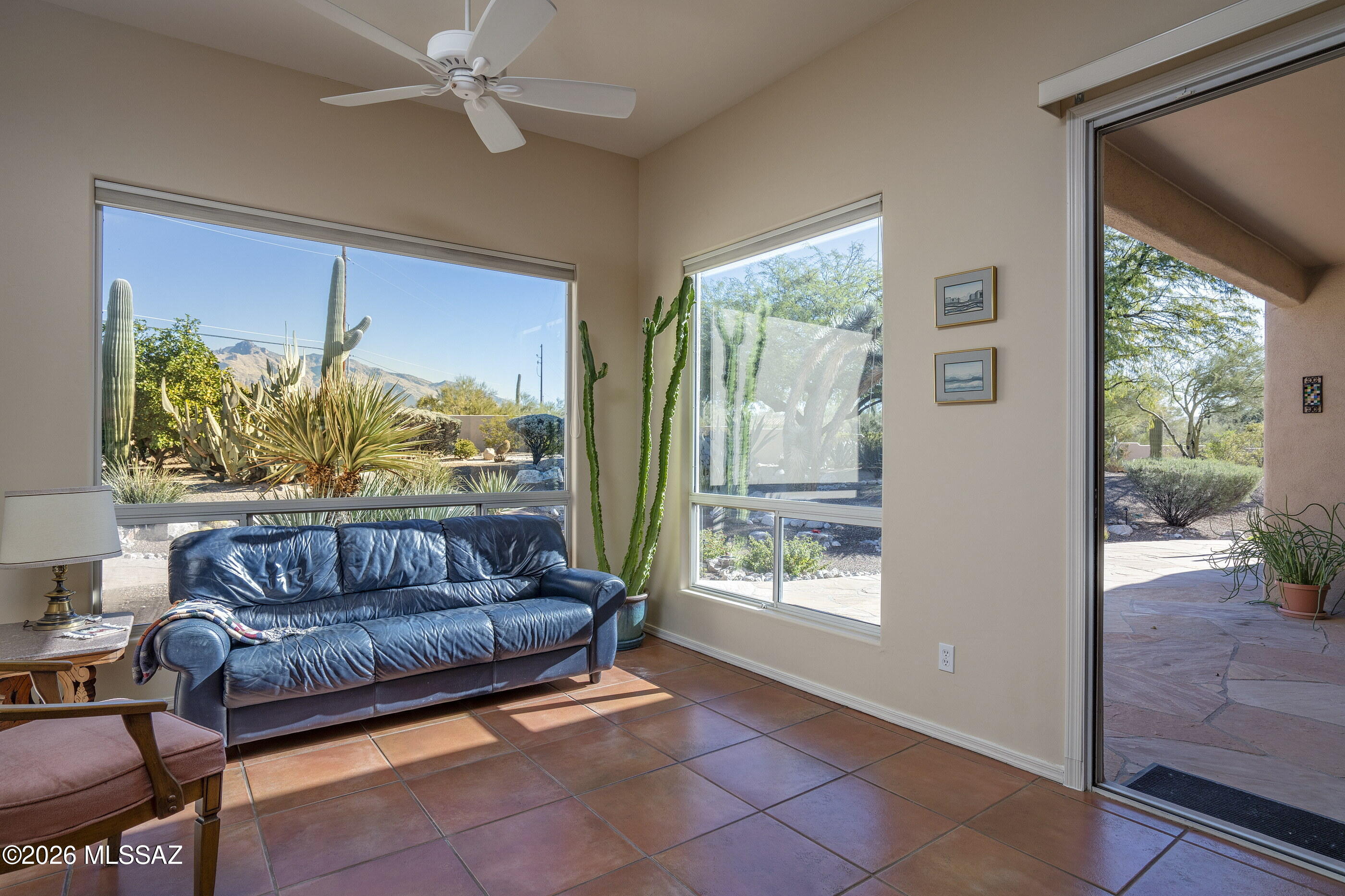 715 West Panorama Road Tucson, AZ 85704 - Photo 12 of 34 Kitchen Dining Area