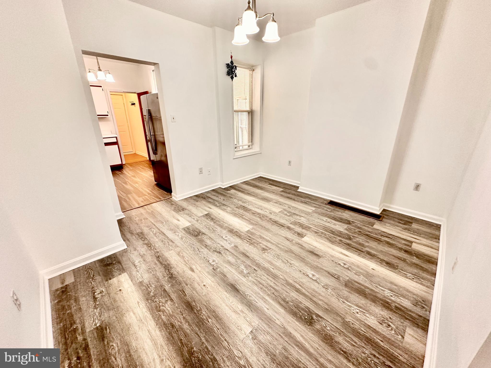 5227 Ridge Avenue Philadelphia, PA 19128 - Photo 5 of 17