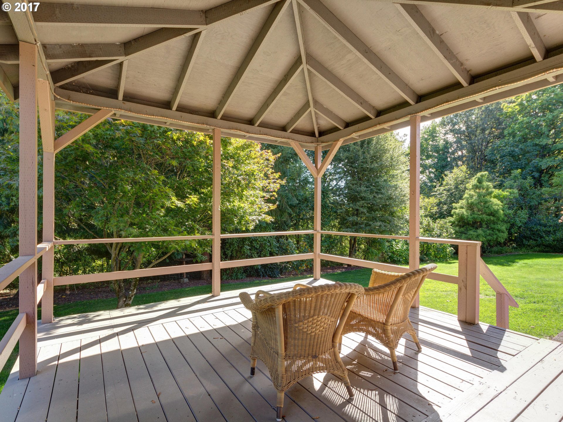 22262 South Thompson Gateway Road Oregon City, OR 97045 - Photo 8 of 32 Gazebo