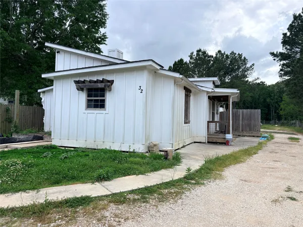 $120,000 | 32 County Road 3405, Cleveland, TX 77327
