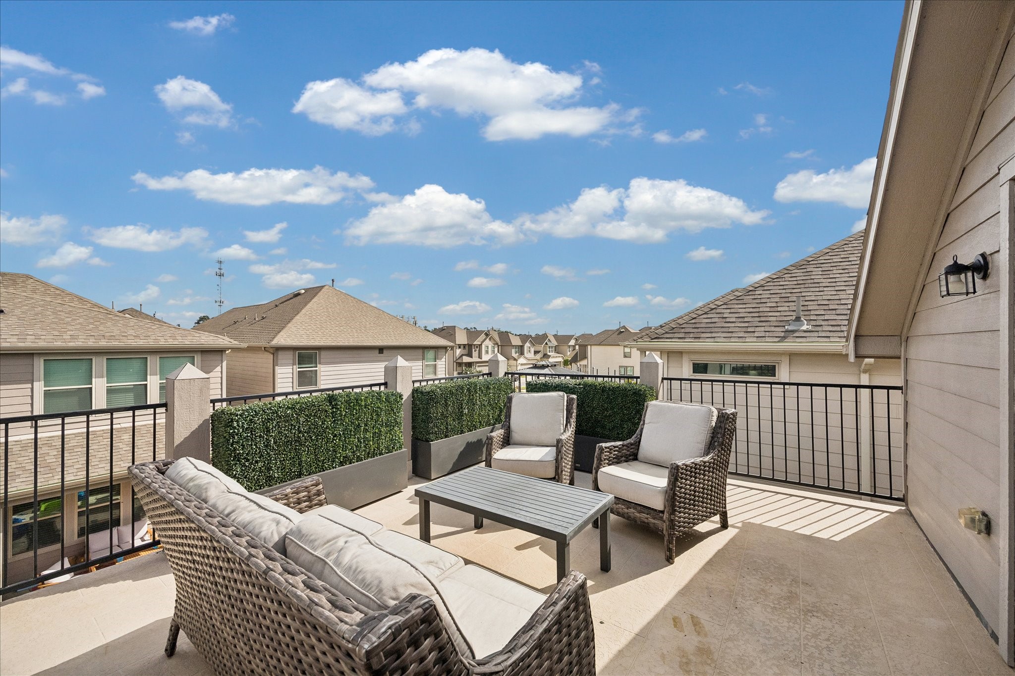 4026 Delta Rose Street Houston, TX 77018 - Photo 27 of 44 Outdoor living space with room for seating and entertaining, offers open views and a private elevated setting.