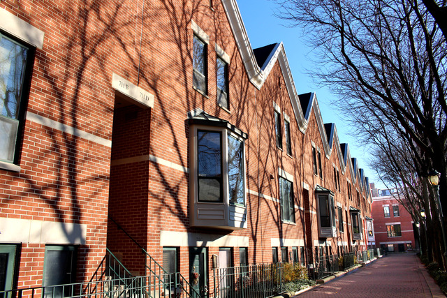 727 South Ashland Avenue, Unit H Chicago, IL 60607 - Photo 2 of 24