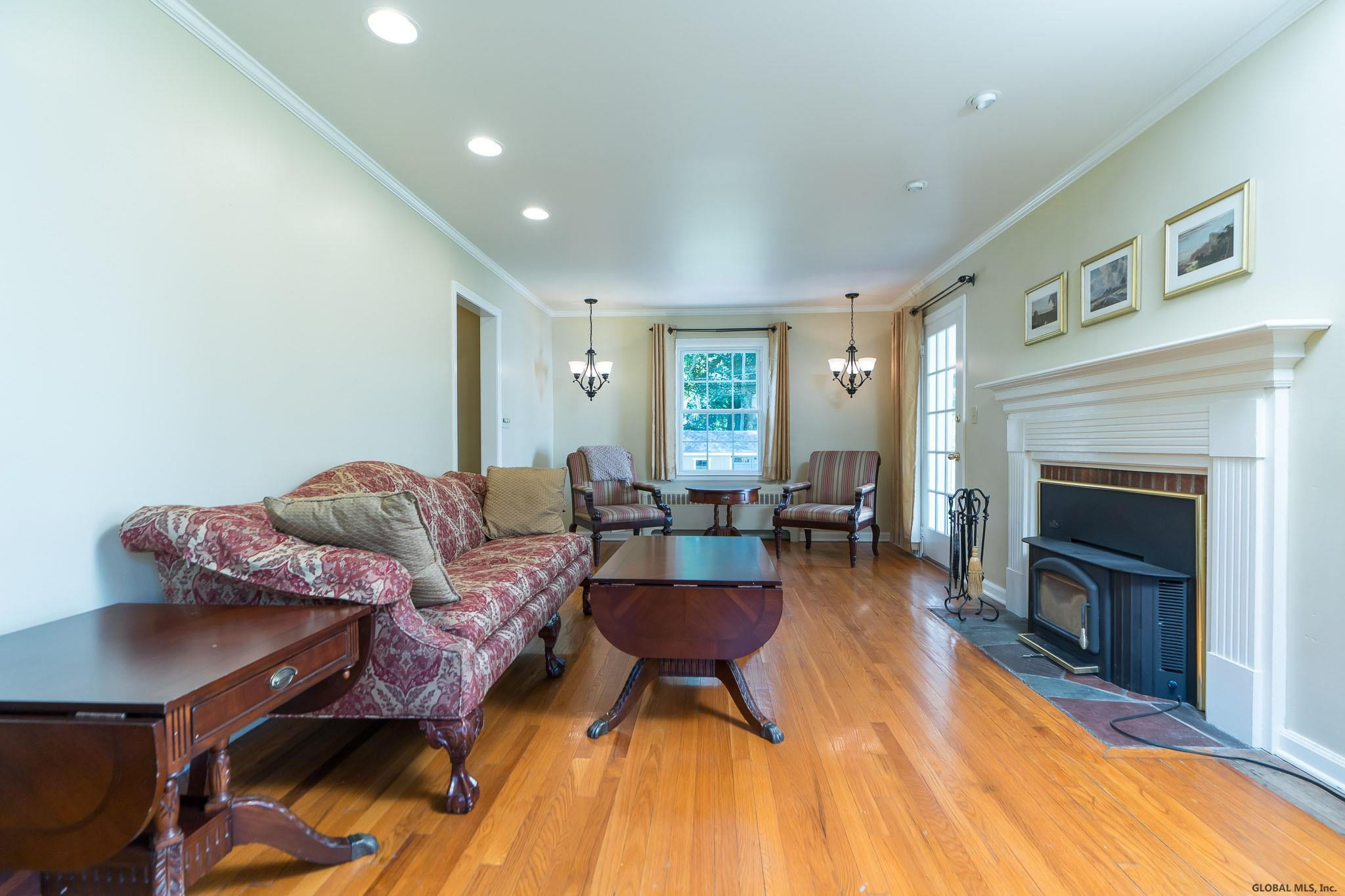 163 Winne Road Bethlehem, NY 12054 - Photo 8 of 45 Photo 8