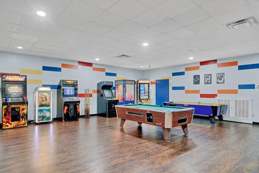 589 Spalding Circle Ellijay, GA 30540 - Photo 53 of 68 a living room with furniture and a wooden floor