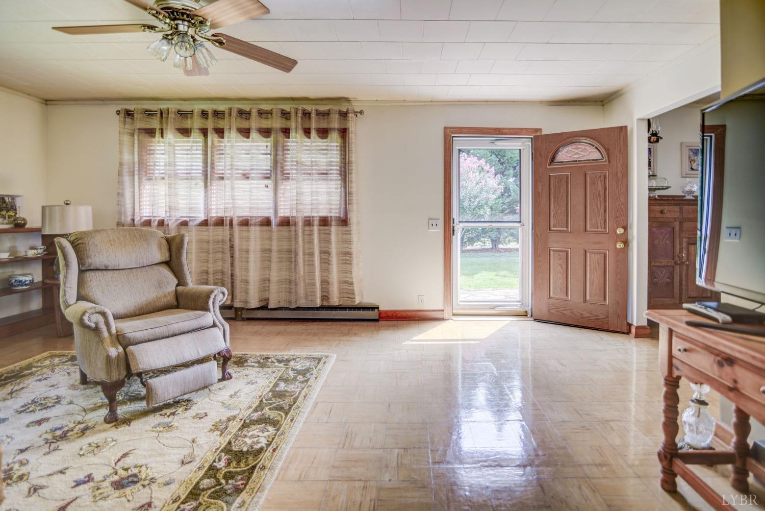 4366 Shingle Block Road Bedford, VA 24523 - Photo 11 of 40 Gallery Image 11