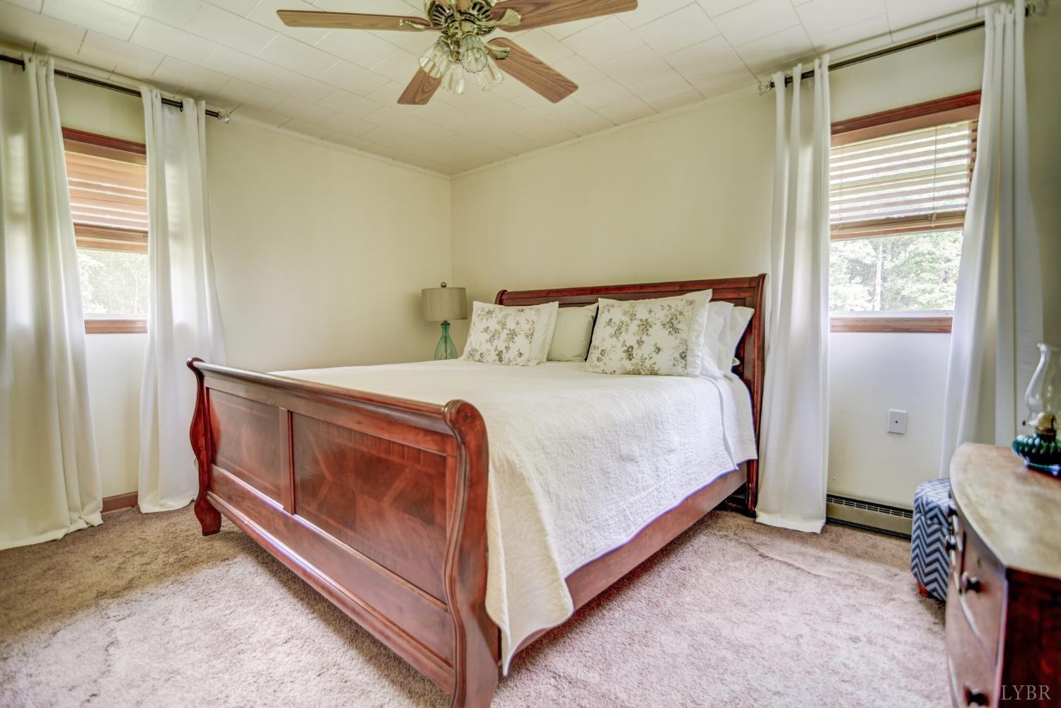 4366 Shingle Block Road Bedford, VA 24523 - Photo 12 of 40 Gallery Image 12