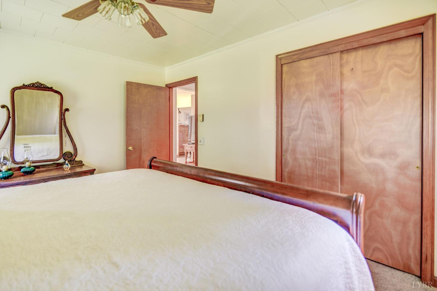 4366 Shingle Block Road Bedford, VA 24523 - Photo 13 of 40 Gallery Image 13