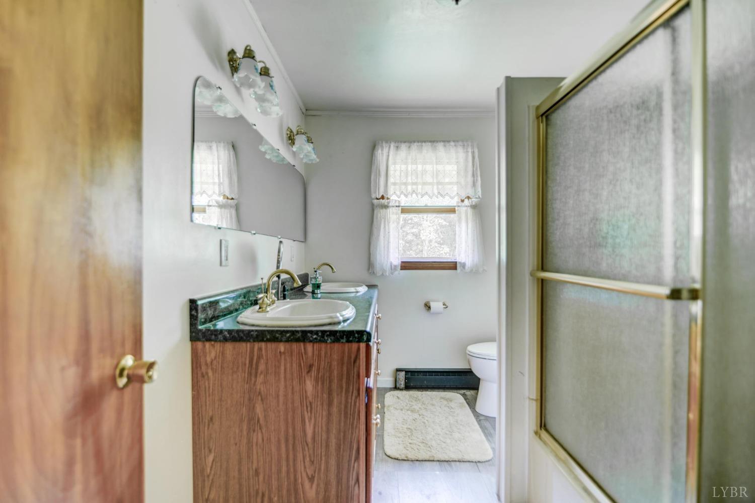4366 Shingle Block Road Bedford, VA 24523 - Photo 15 of 40 Gallery Image 15