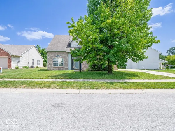 $308,000 | 723 Charter Woods Drive, Indianapolis, IN 46224