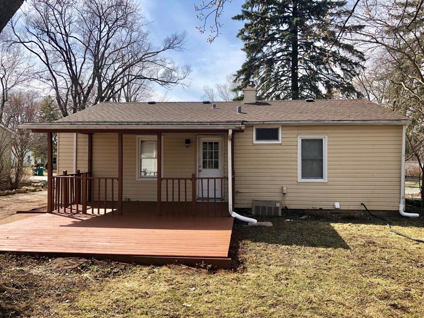 291 Raupp Boulevard Buffalo Grove, IL 60089 - Photo 3 of 13