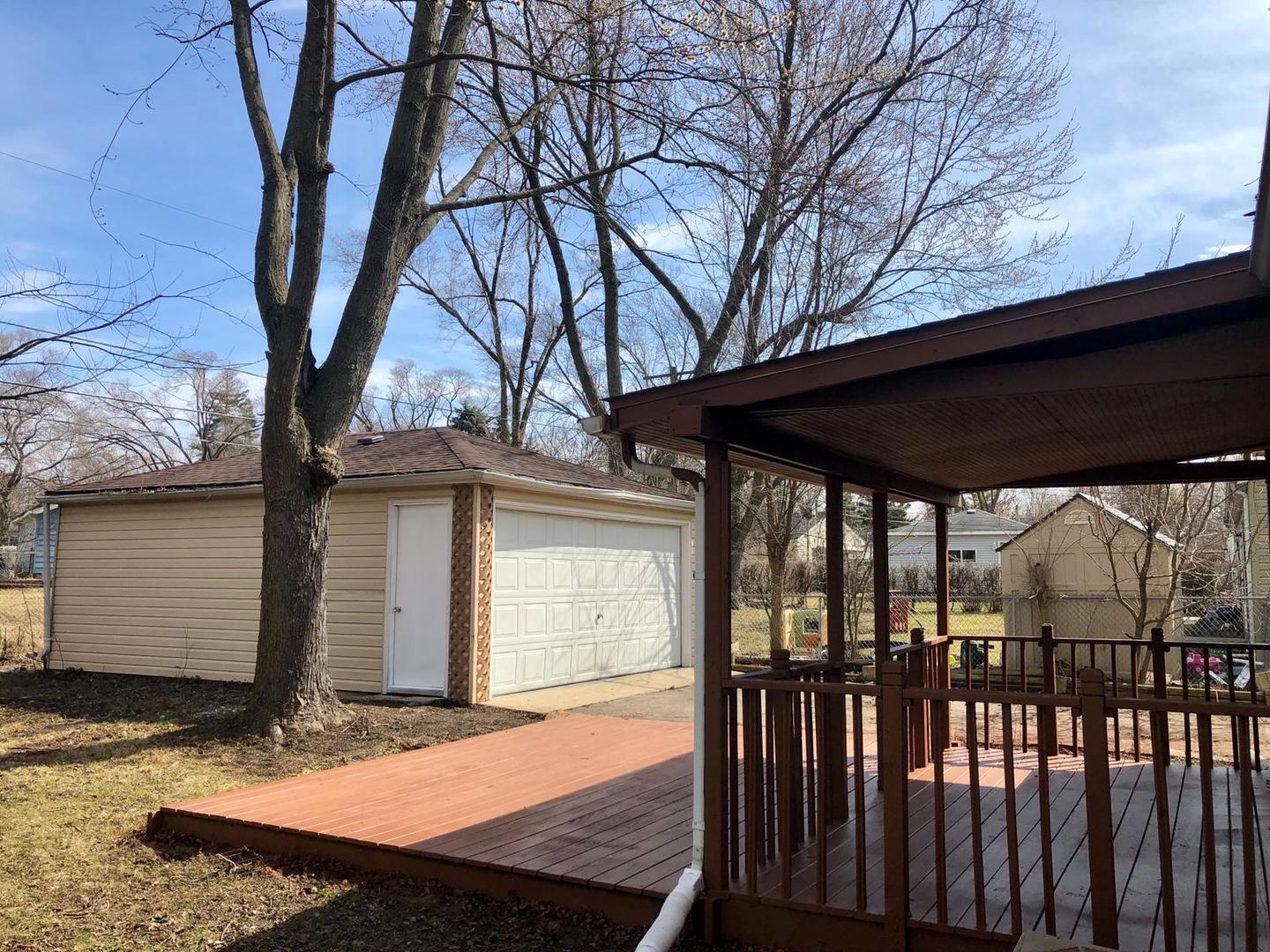 291 Raupp Boulevard Buffalo Grove, IL 60089 - Photo 4 of 13