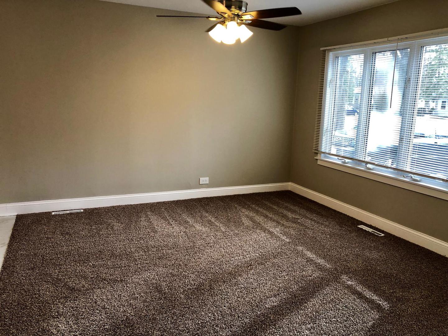 291 Raupp Boulevard Buffalo Grove, IL 60089 - Photo 6 of 13