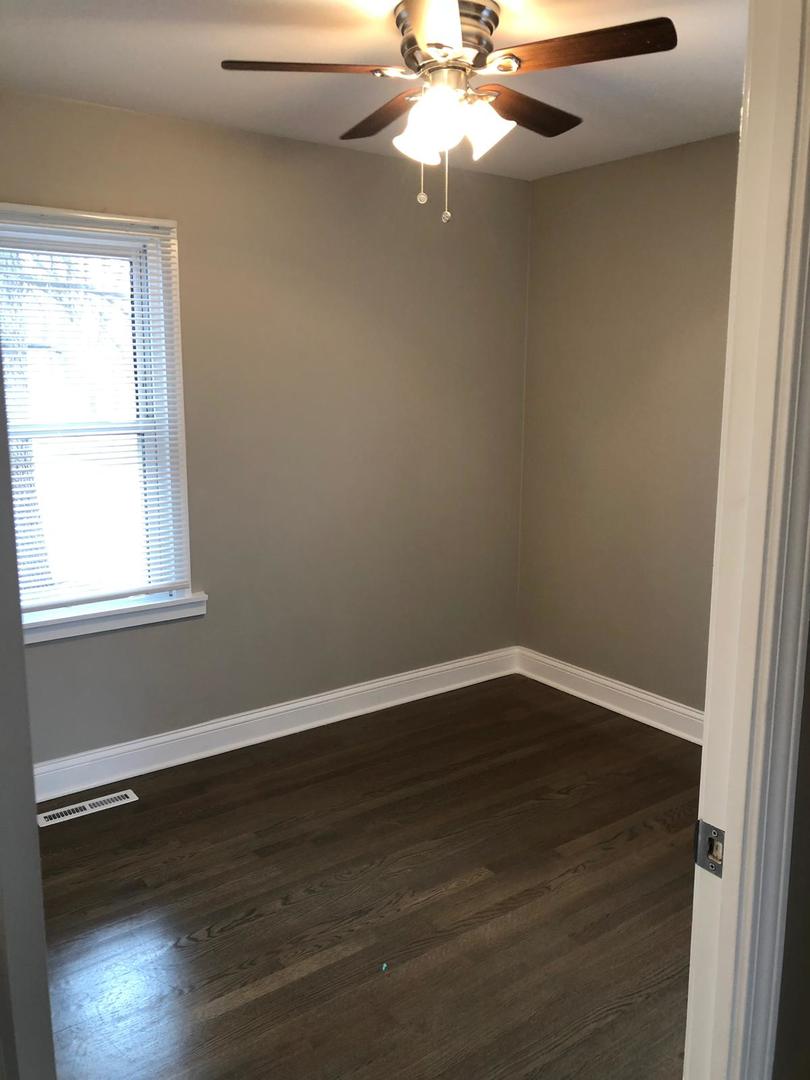 291 Raupp Boulevard Buffalo Grove, IL 60089 - Photo 9 of 13