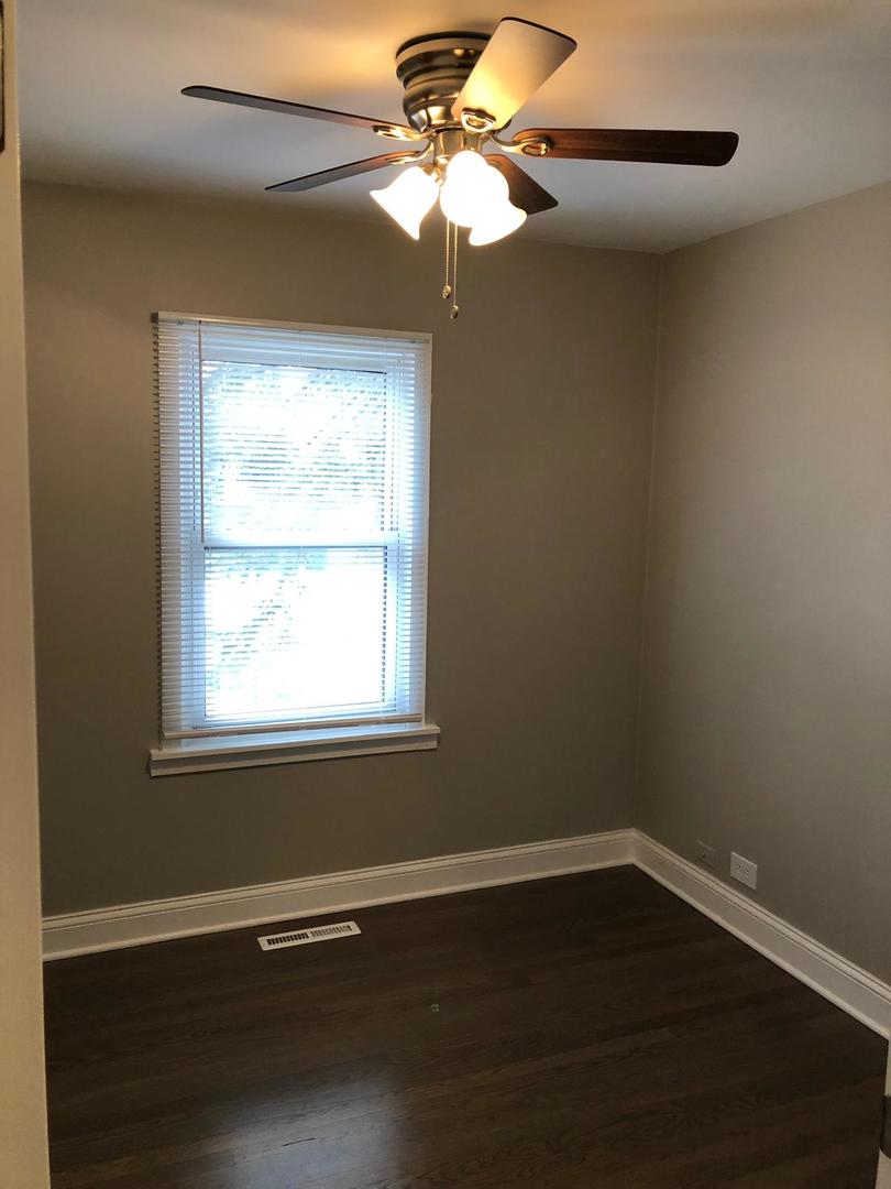 291 Raupp Boulevard Buffalo Grove, IL 60089 - Photo 10 of 13