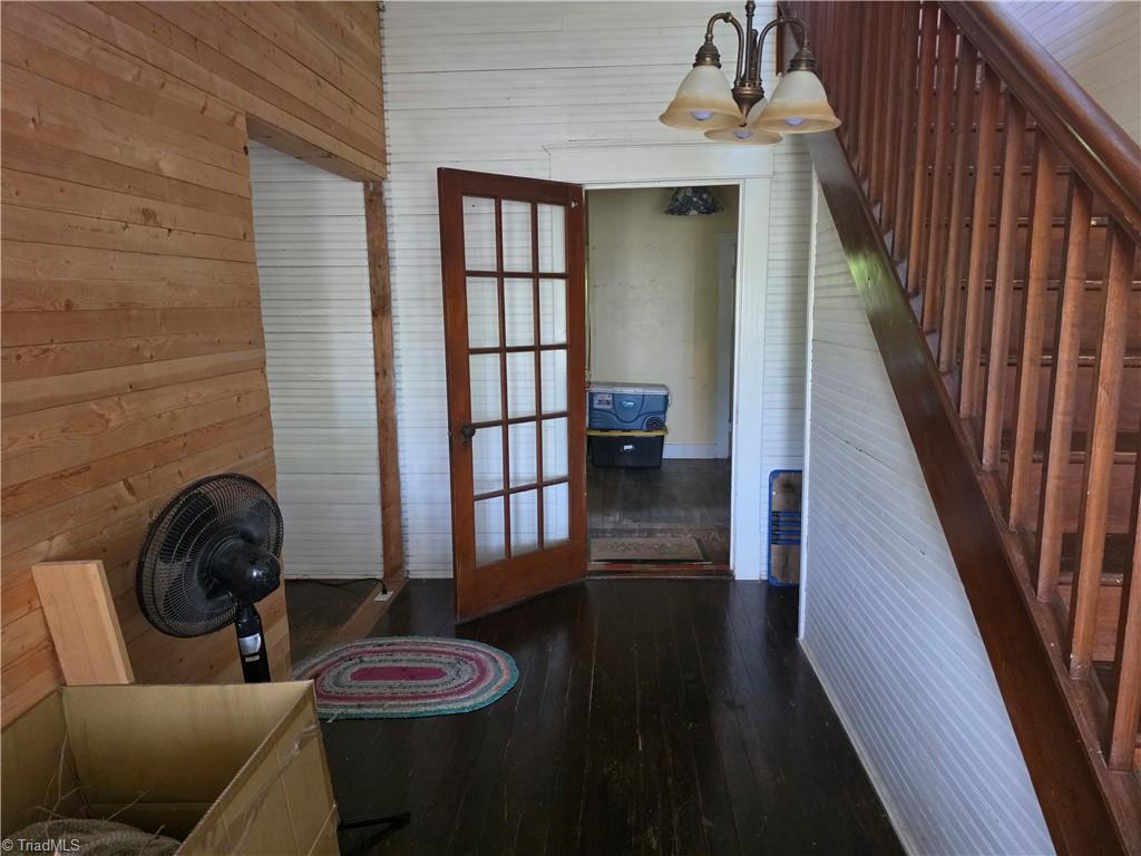 2729 Asbury Road Mount Airy, NC 27030 - Photo 15 of 36