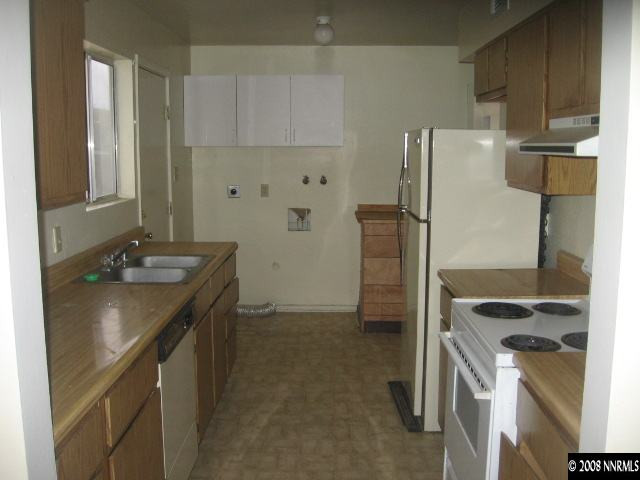13261 Mt Logan Street Reno, NV 89506 - Photo 3 of 8 Photo 3