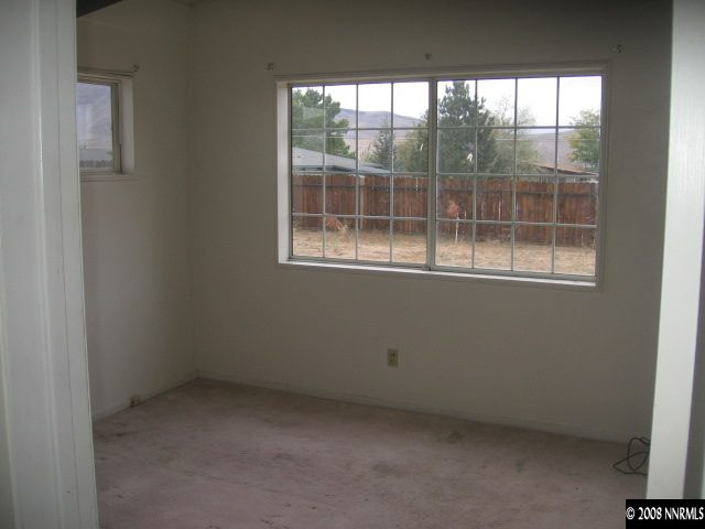 13261 Mt Logan Street Reno, NV 89506 - Photo 7 of 8 Photo 7