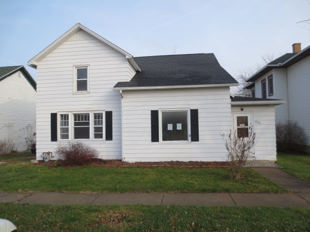 205 Calvert Avenue Chadwick, IL 61014 - Photo 1 of 20 Gallery Image 1