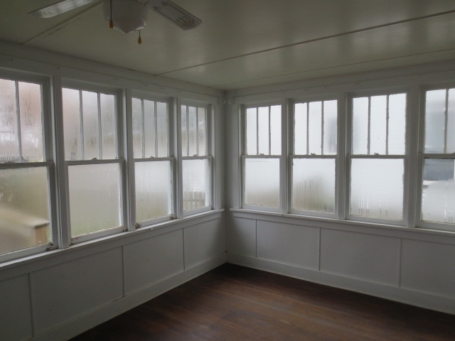 205 Calvert Avenue Chadwick, IL 61014 - Photo 14 of 20 Gallery Image 14