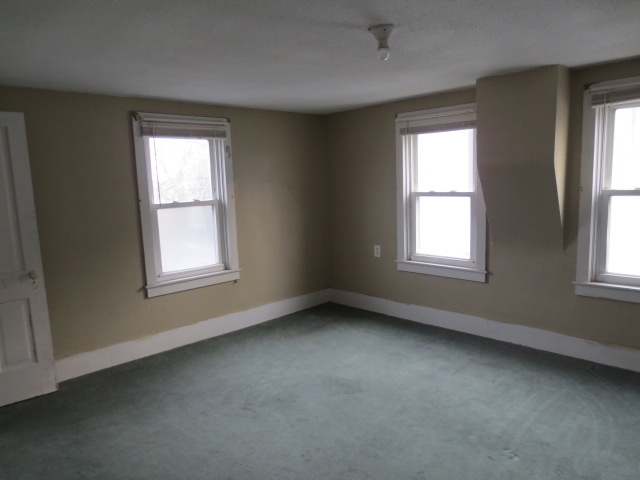 205 Calvert Avenue Chadwick, IL 61014 - Photo 16 of 20 Gallery Image 16