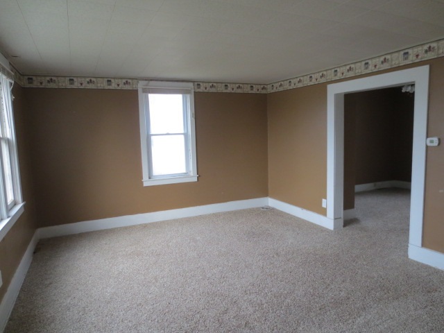 205 Calvert Avenue Chadwick, IL 61014 - Photo 8 of 20 Gallery Image 8