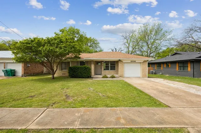 $239,900 | 1006 North Grant Drive, Sherman, TX 75092