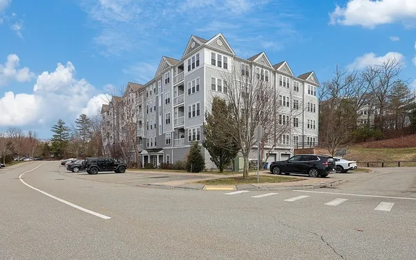 $799,000 | 17 Morgan Drive, Unit 401, Natick, MA 01760