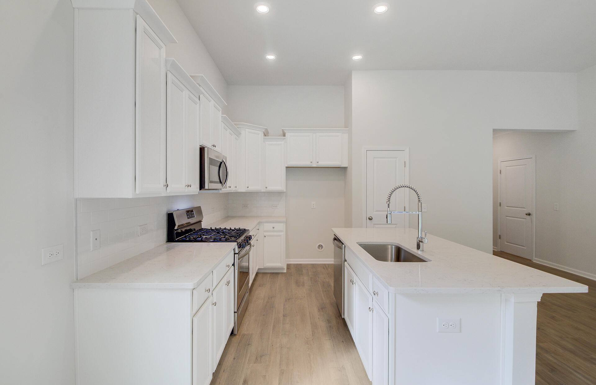 659 Red Monarch Way Moncks Corner, SC 29461 - Photo 8 of 11 kitchen 4