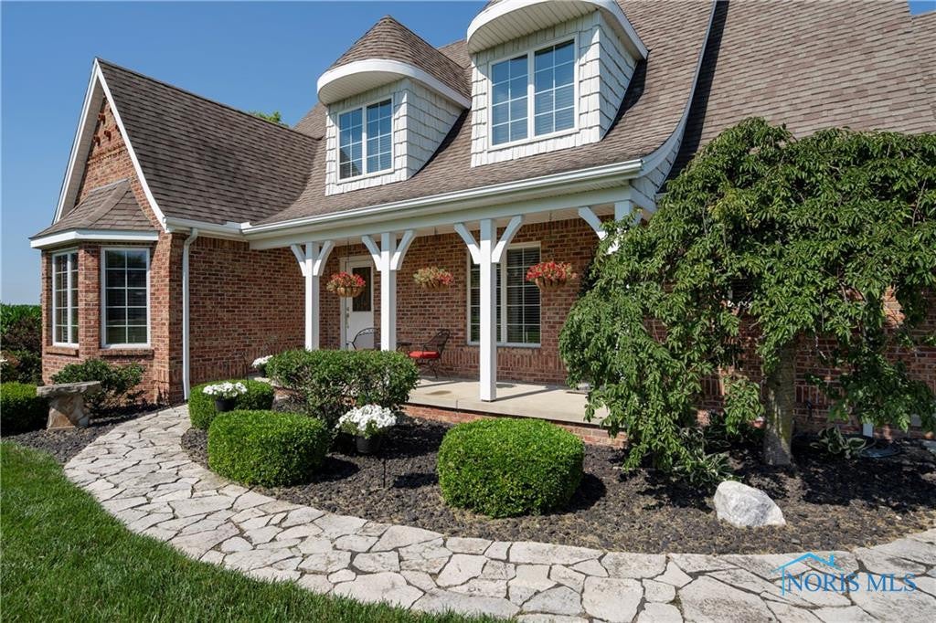 23095 Dunbridge Road Perrysburg, OH 43551 - Photo 2 of 47 Gallery Image 2