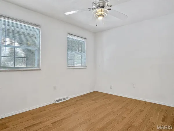 $2,400 | 217 Jubaka Drive, Fairview Heights, IL 62208