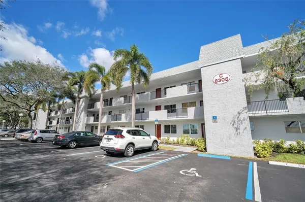 $2,000 | 8305 Northwest 61st Street, Unit C110, Tamarac, FL 33321