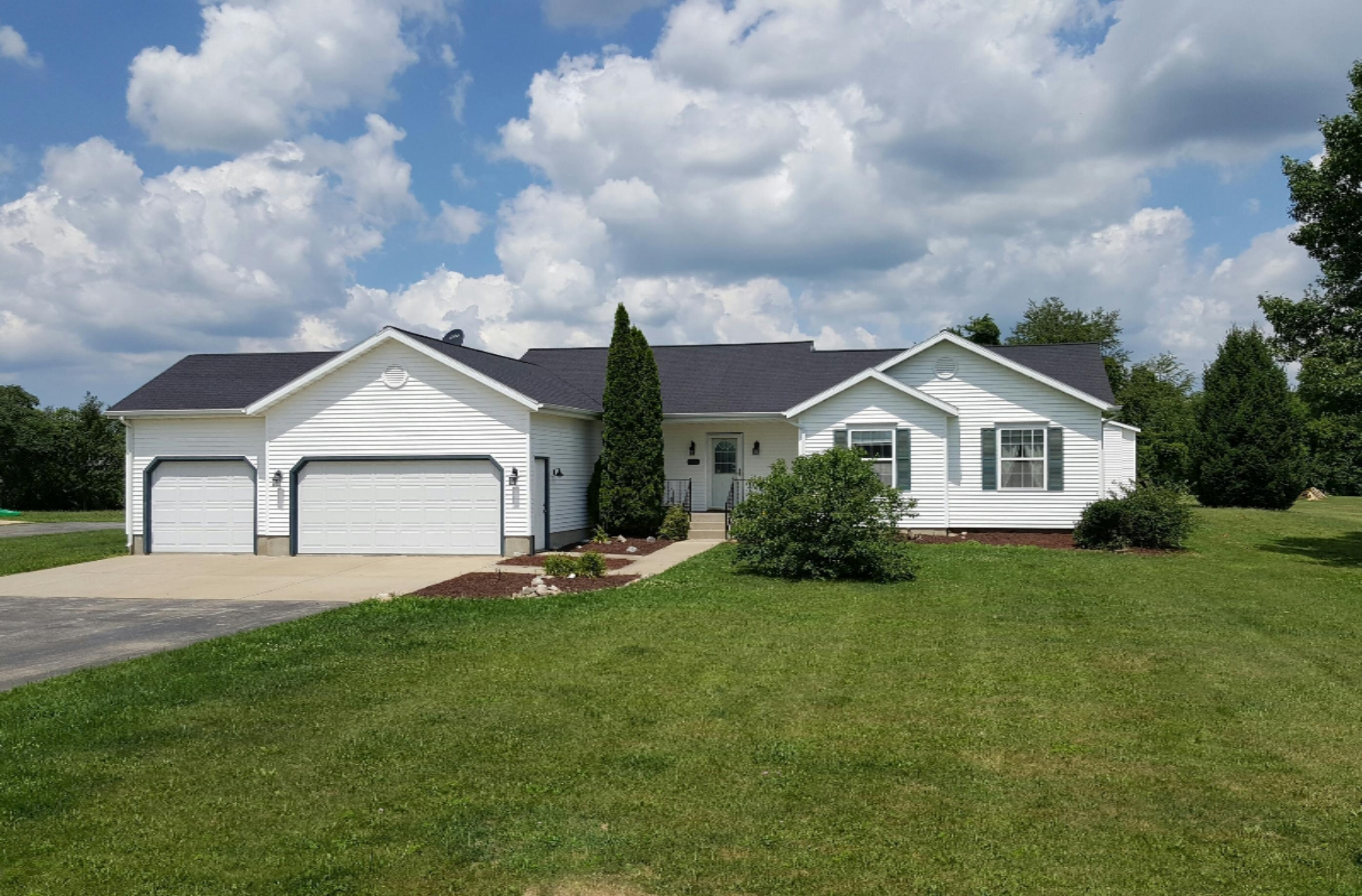 6659 Snyder Road Berrien Springs, MI 49103 - Photo 1 of 21 20160727_115402