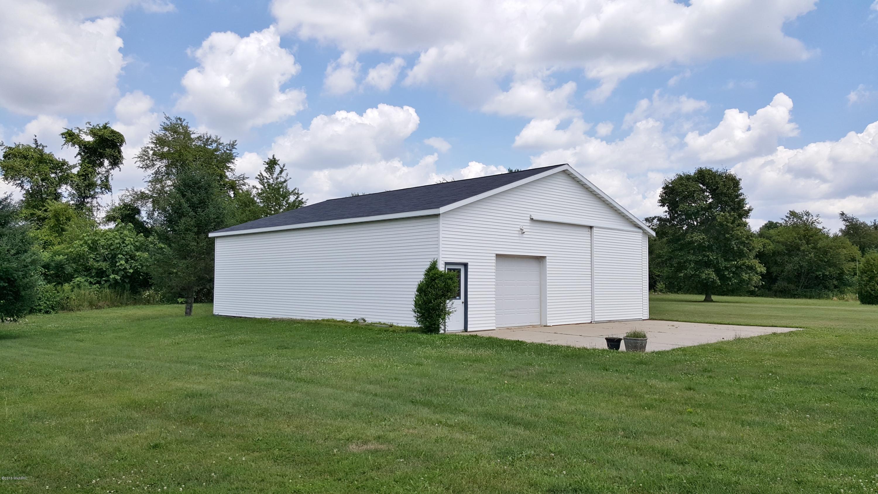 6659 Snyder Road Berrien Springs, MI 49103 - Photo 20 of 21 20160726_135131