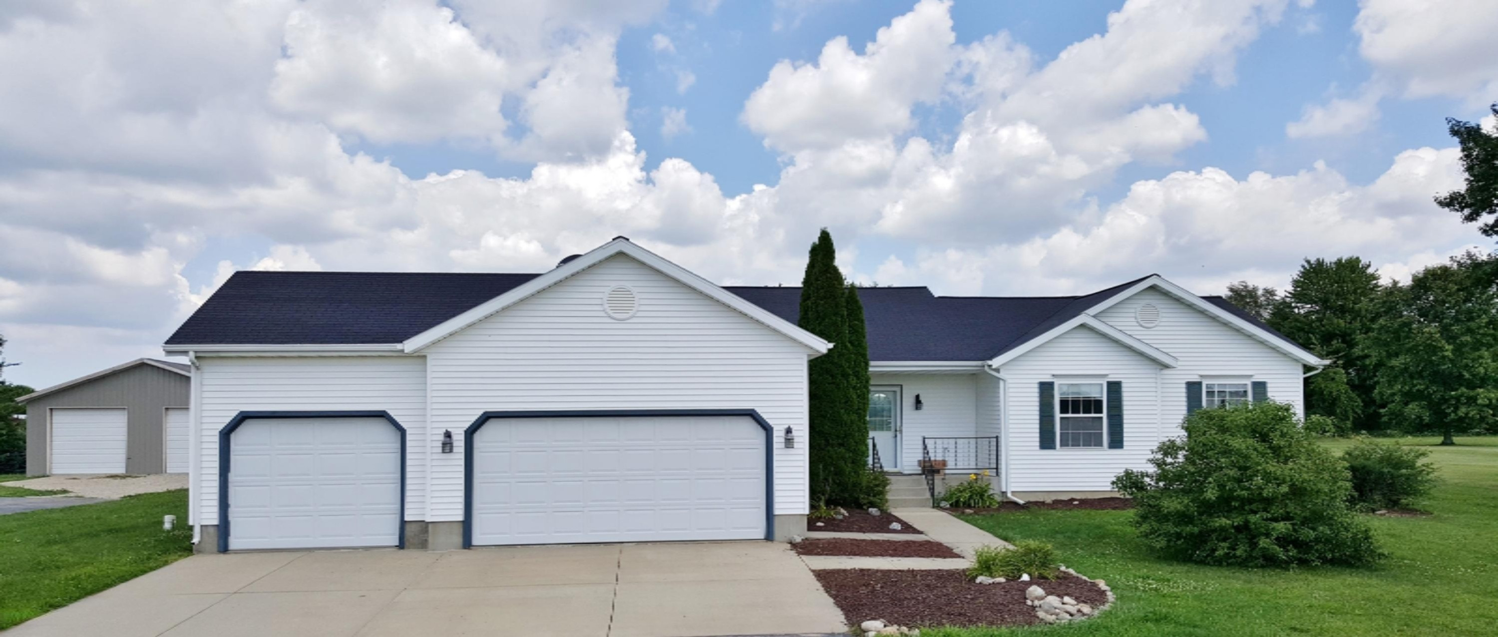 6659 Snyder Road Berrien Springs, MI 49103 - Photo 2 of 21 20160726_133556 - Copy