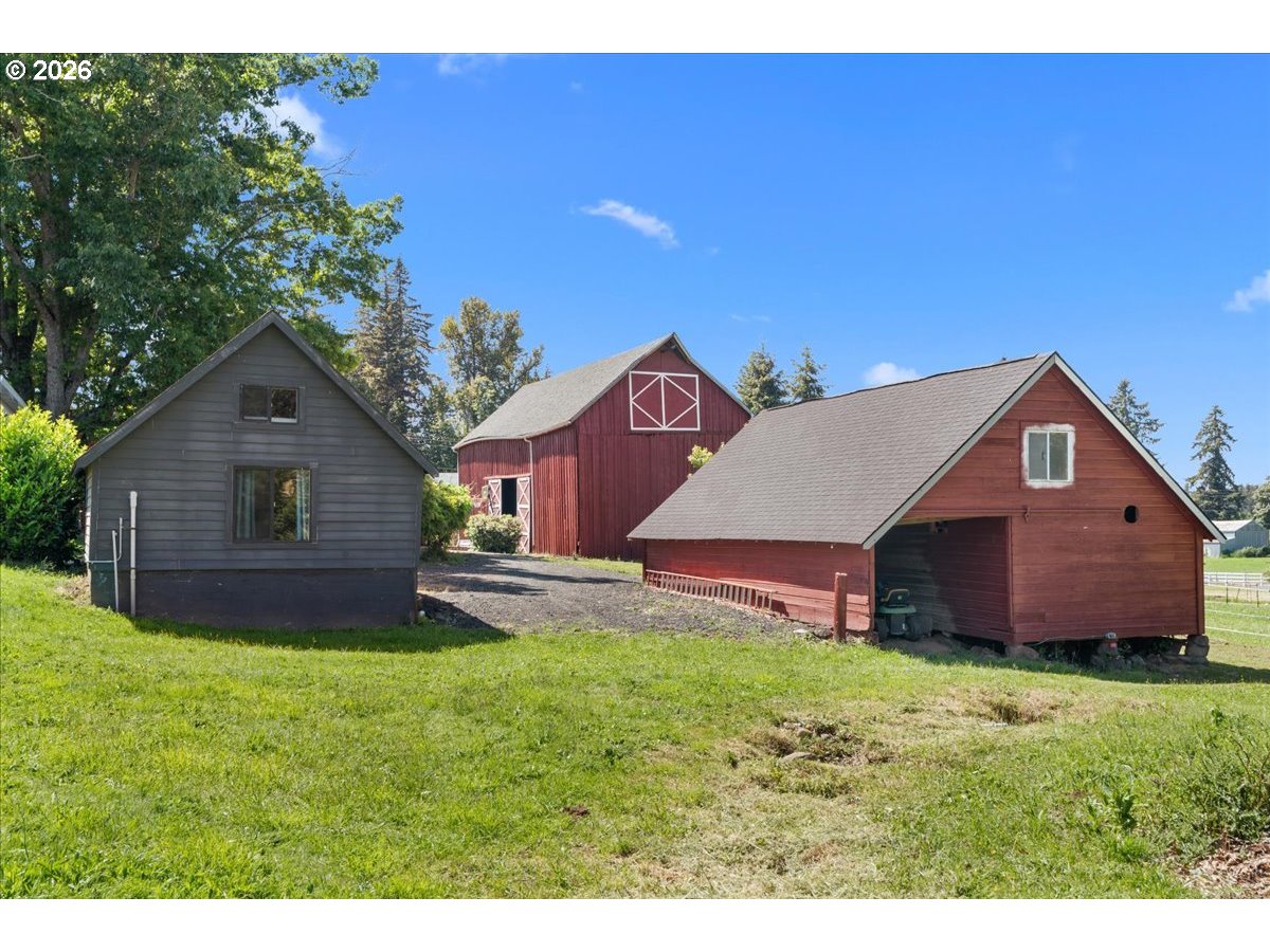 15900 Southeast Royer Road Damascus, OR 97089 - Photo 32 of 45