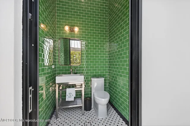 $15,200,000 | 18200 Gardiner Lane, Jupiter, FL 33458